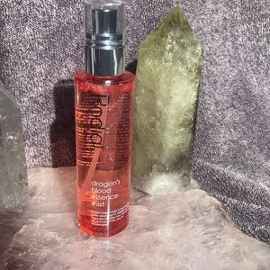 Rodial Dragon’s Blood Essence Mist